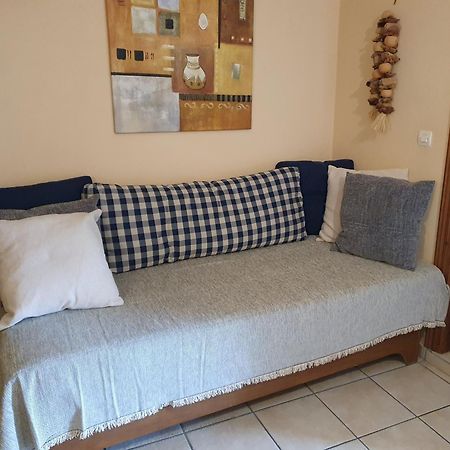 Semeli Guesthouse Karpenisi Luaran gambar
