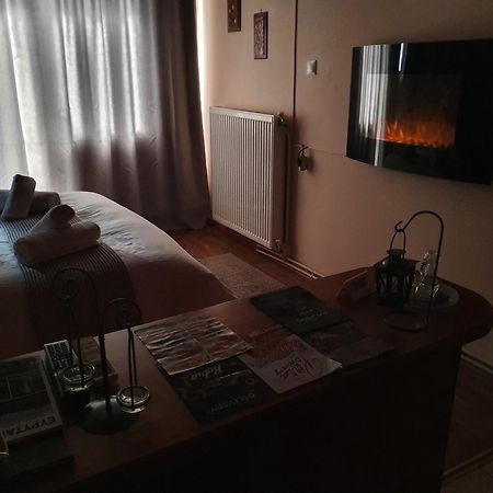 Semeli Guesthouse Karpenisi Luaran gambar