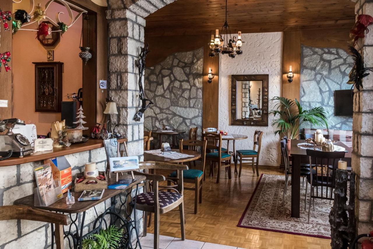 Semeli Guesthouse Karpenisi Luaran gambar