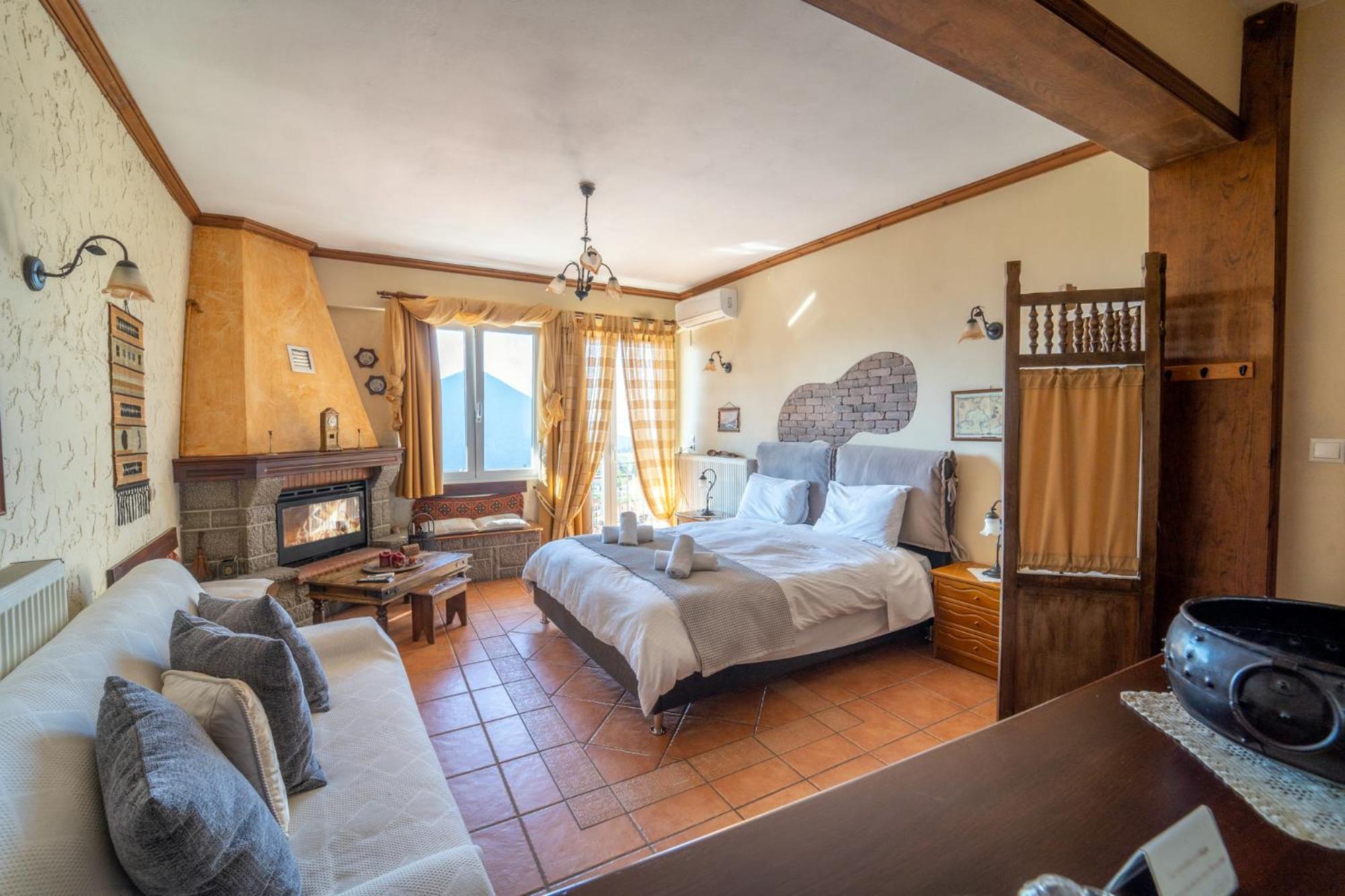 Semeli Guesthouse Karpenisi Luaran gambar