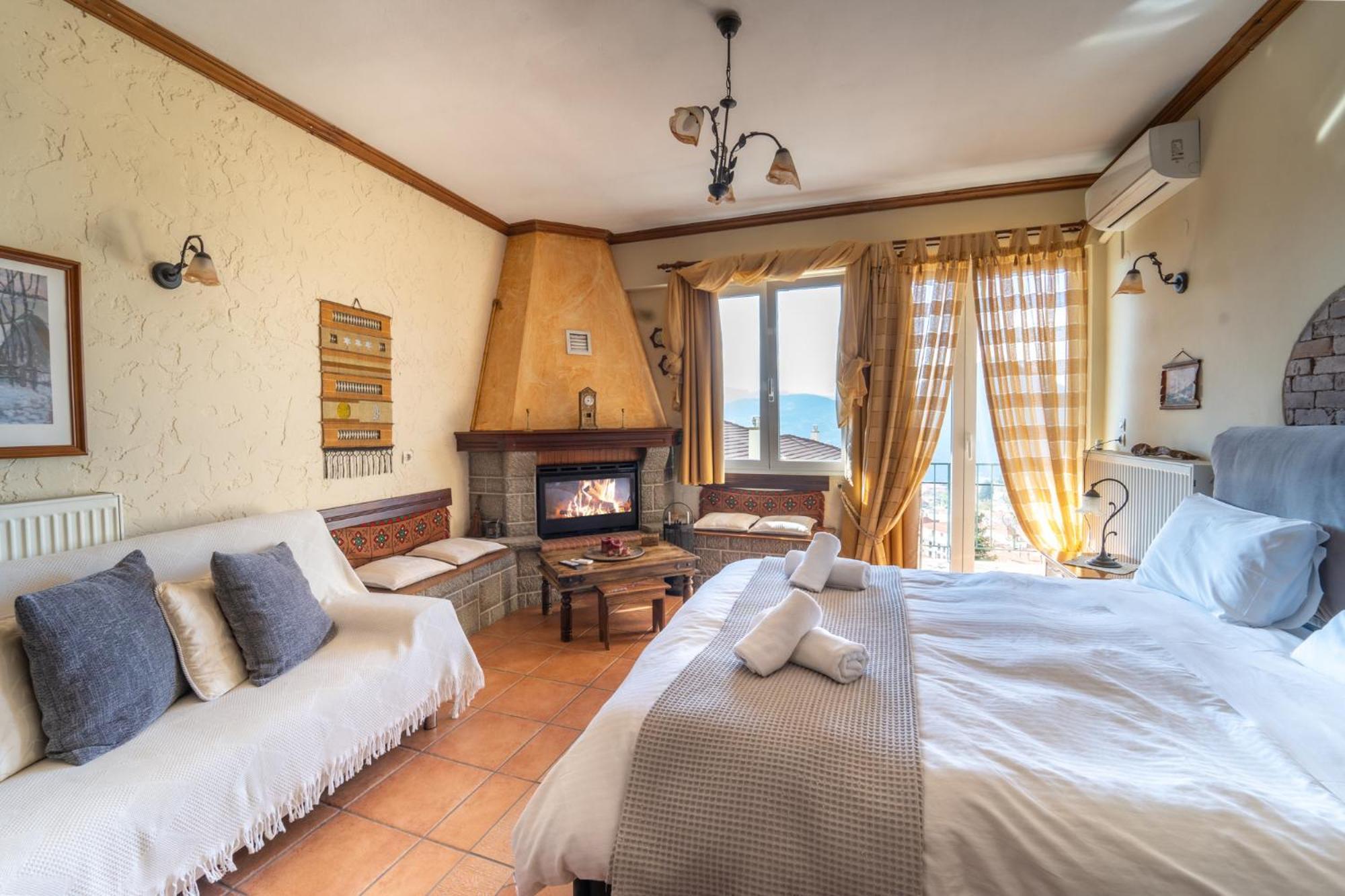 Semeli Guesthouse Karpenisi Luaran gambar