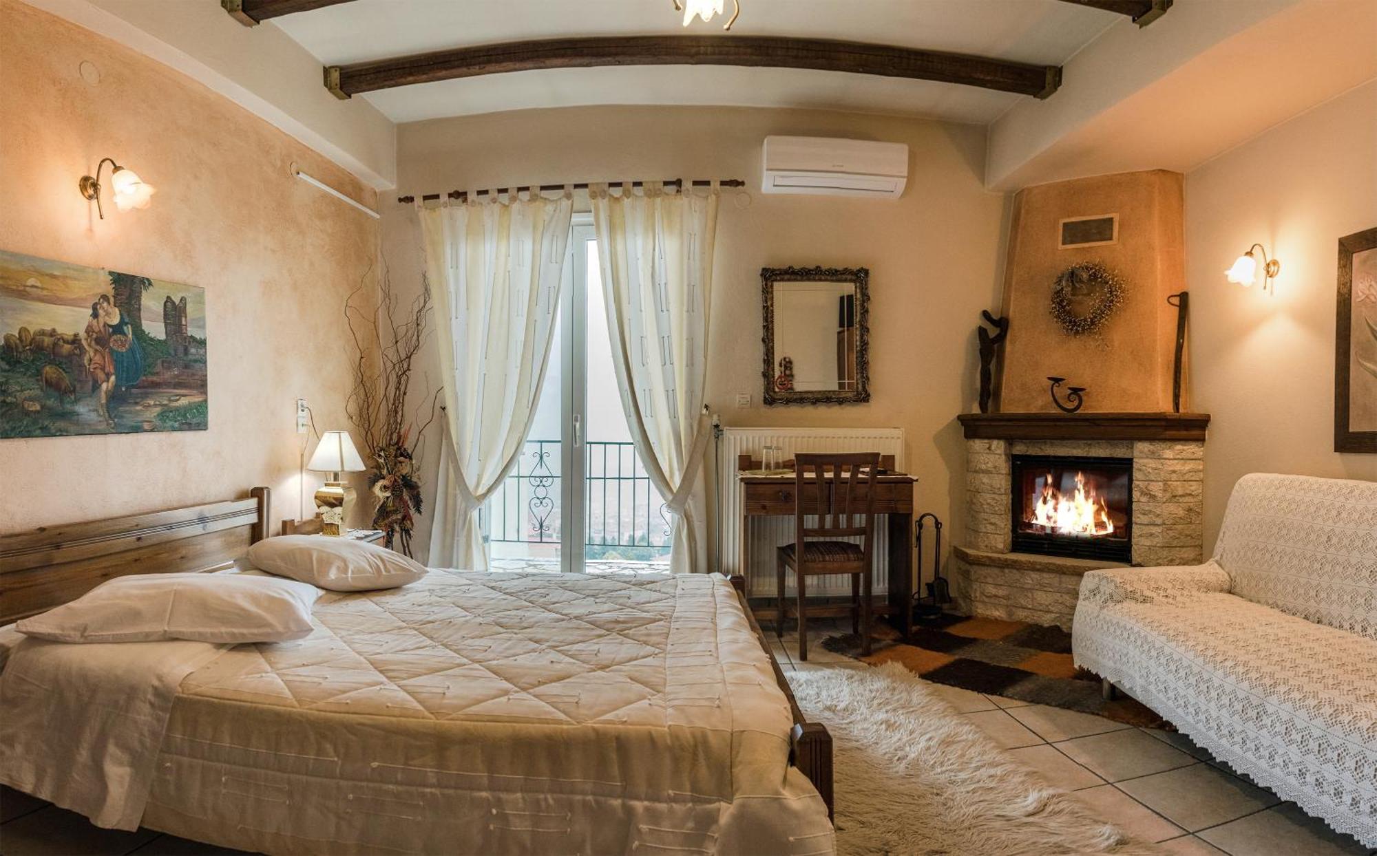 Semeli Guesthouse Karpenisi Luaran gambar