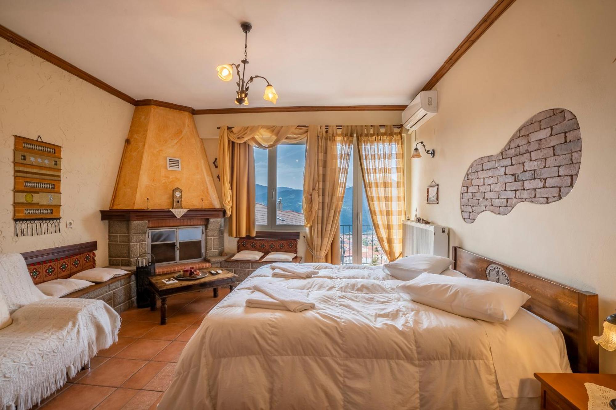 Semeli Guesthouse Karpenisi Luaran gambar